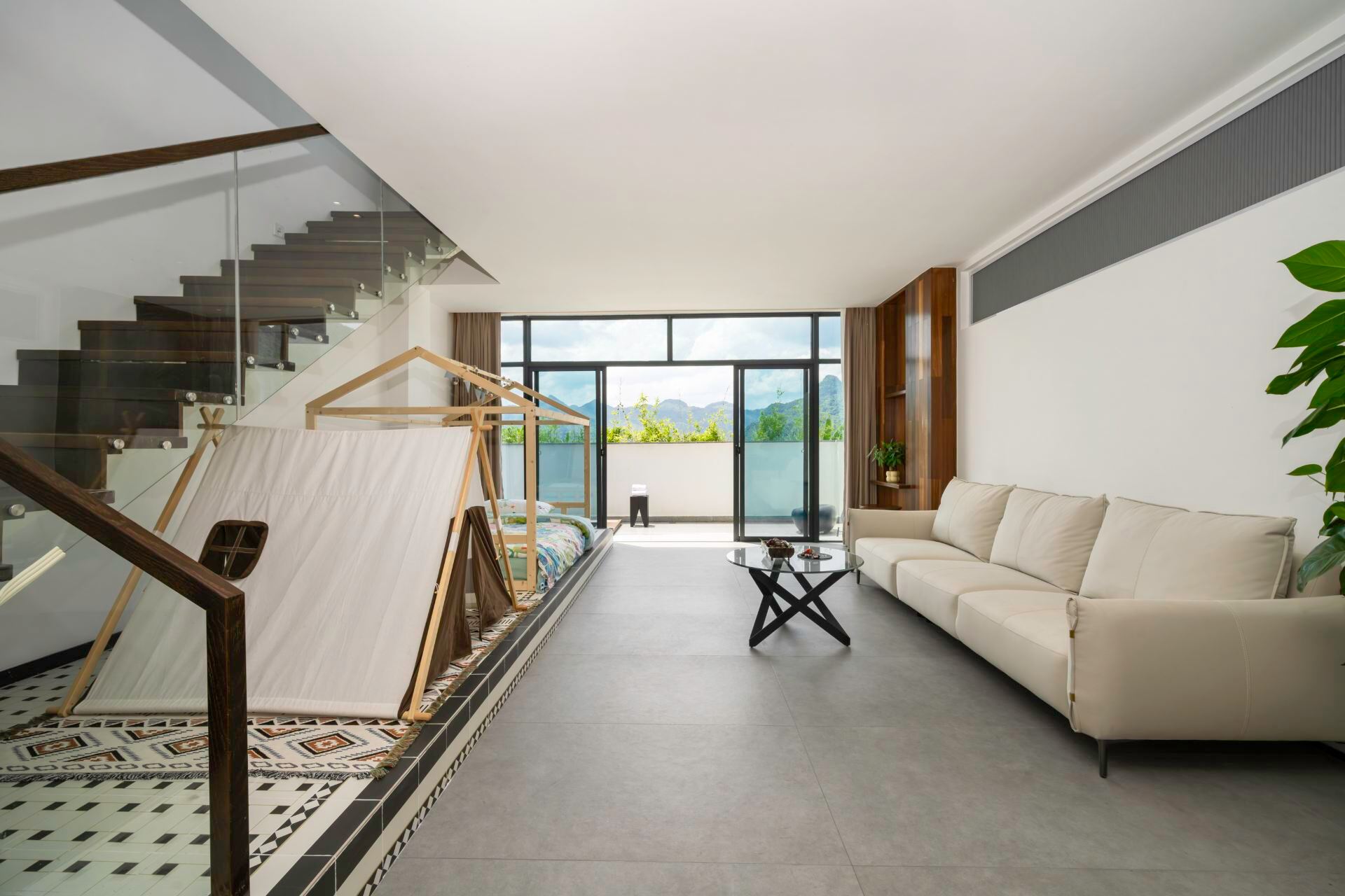 Childlike Private Hot Spring Duplex Suite