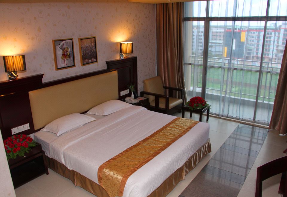 带山景的双人间