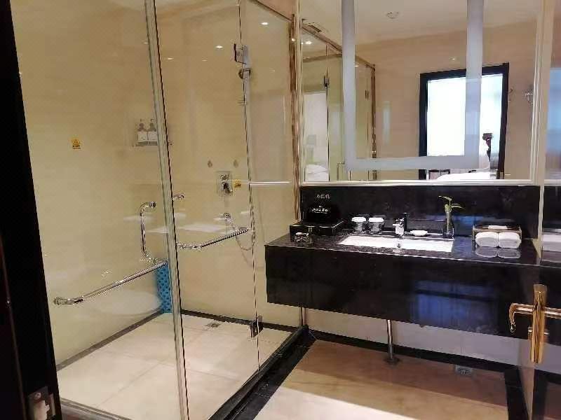 商務套房（智能感控+智能投屏+獨立浴缸）