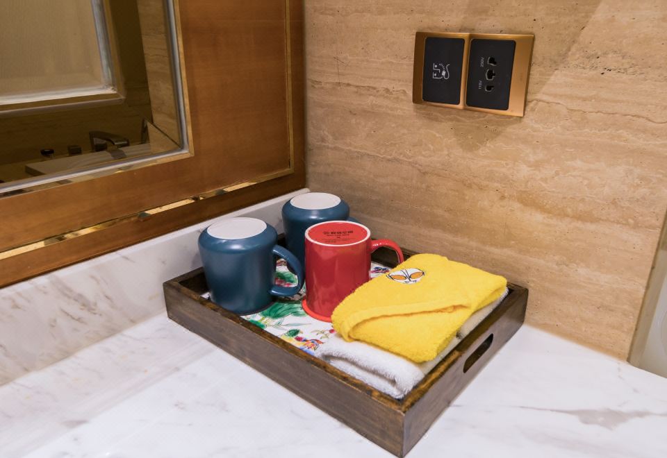 奥特曼豪华长城景观大床房