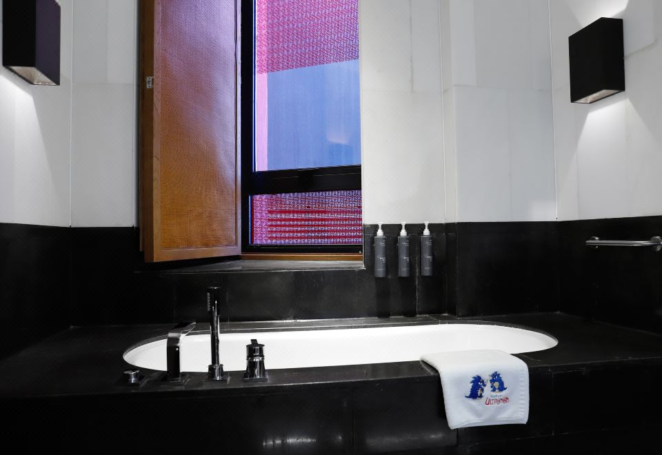 The Westin Xi'anUltraman Kids Family Room（Deluxe Suite）