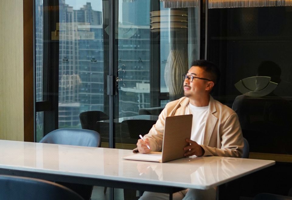 The Meixi Lake, Changsha Marriott Executive Apartments3 Bedroom Apartment, Lake View