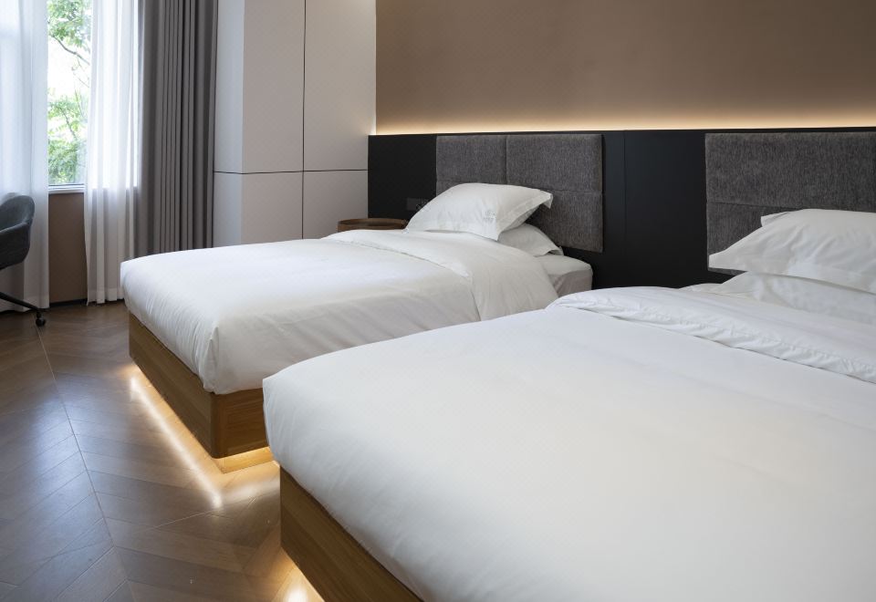 优选谧静双床房