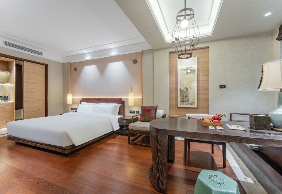 尊享大床亲子房（室内私汤）