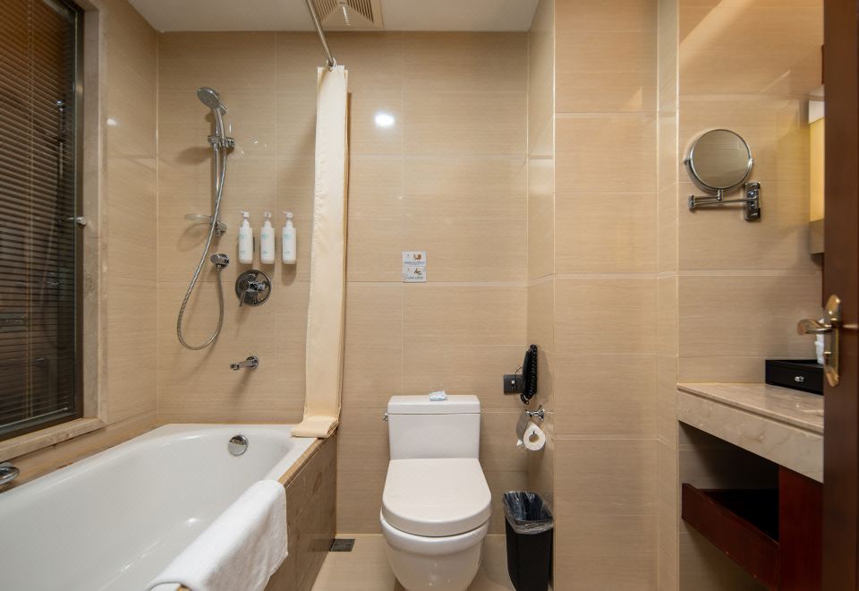 Tianchimel HotelZero Pressure Executive Double Bed Room [Mollyflex Mattress + Sleep Aid Bubble Bath + Negative Ion Oxygen Bar]