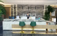 Golden Rome Fifth Season Hotel