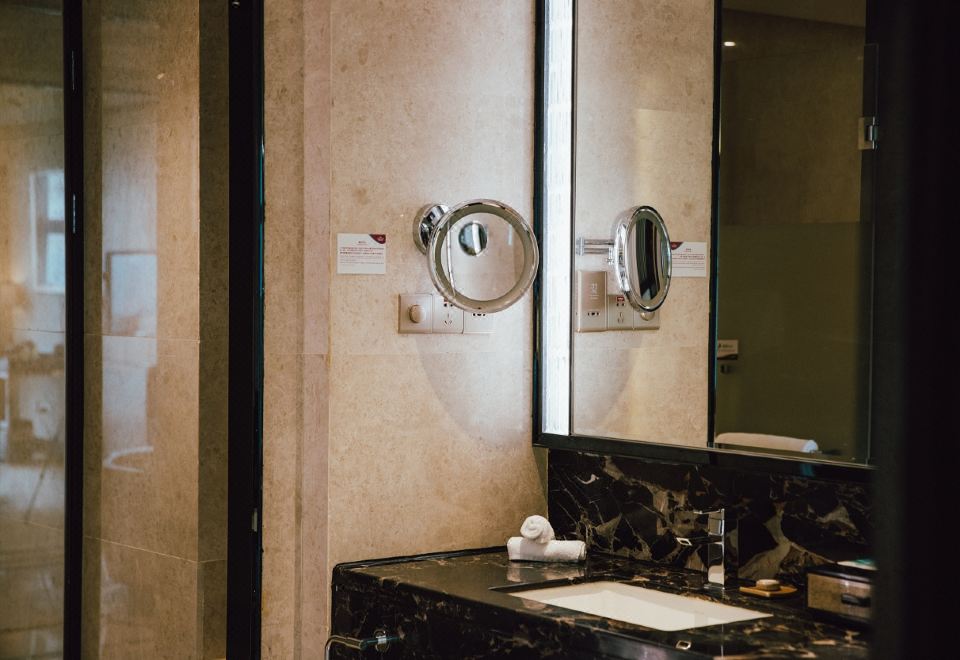 郡雅單臥豪華套房（超大圓形浴缸?帶起居室）