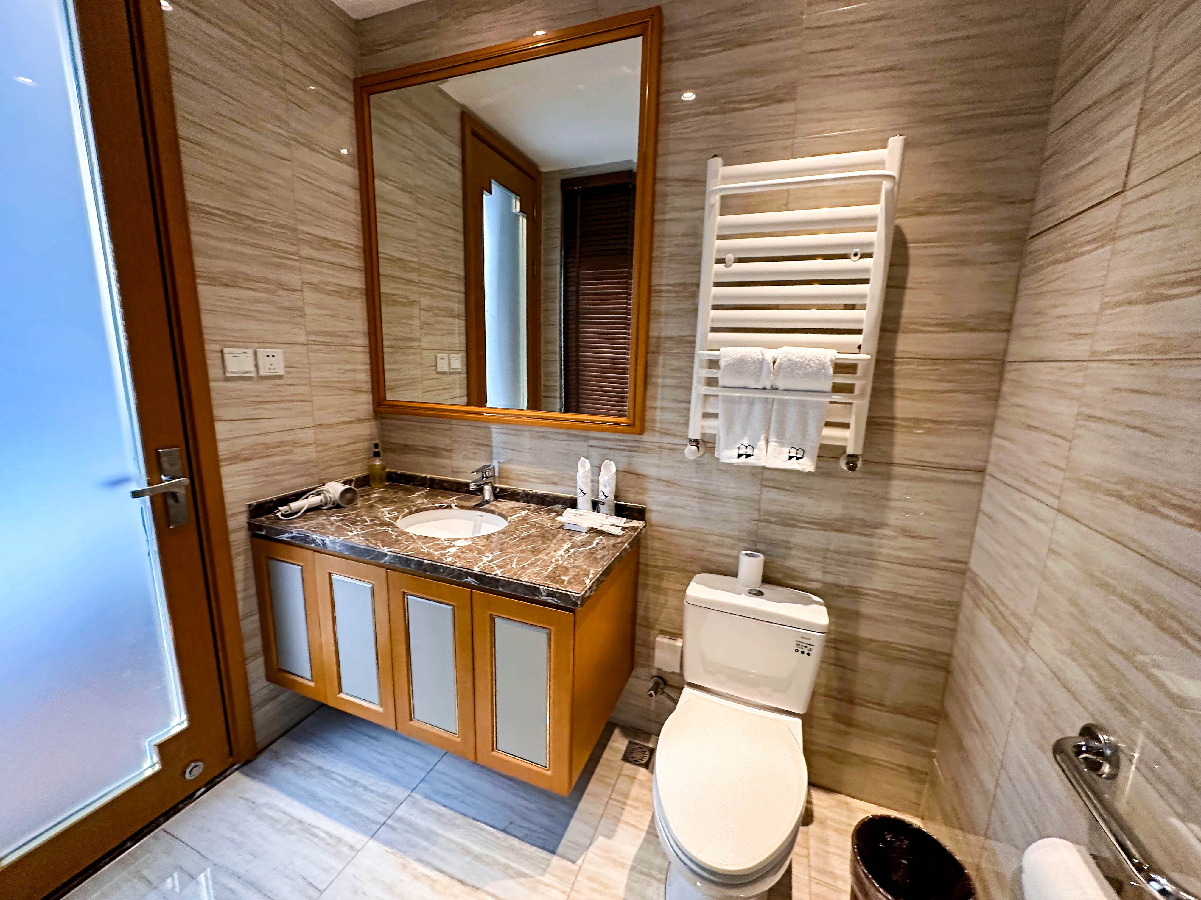 三房三衞徽韵·新中式商务雅院