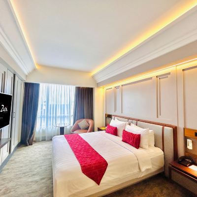 Junior Suite Room (Smoking) Grand Zuri BSD City Tangerang Promo Code