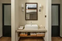 Fangyuan · AROMA Holiday Accommodation