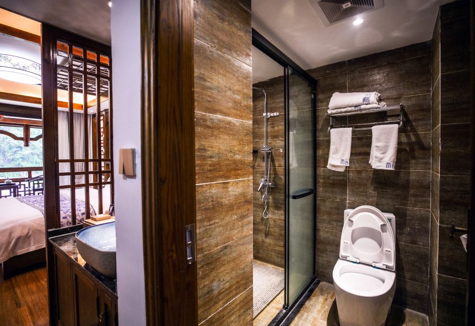 Furong Town Shuiyunxuan Inn (Furong Town Scenic Area)Guestroom - Near River (Double bed)