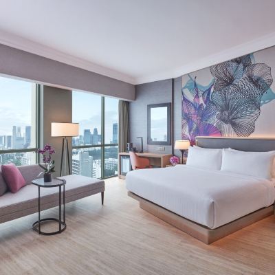 Premier Club Waterfront King (Newly renovated room)