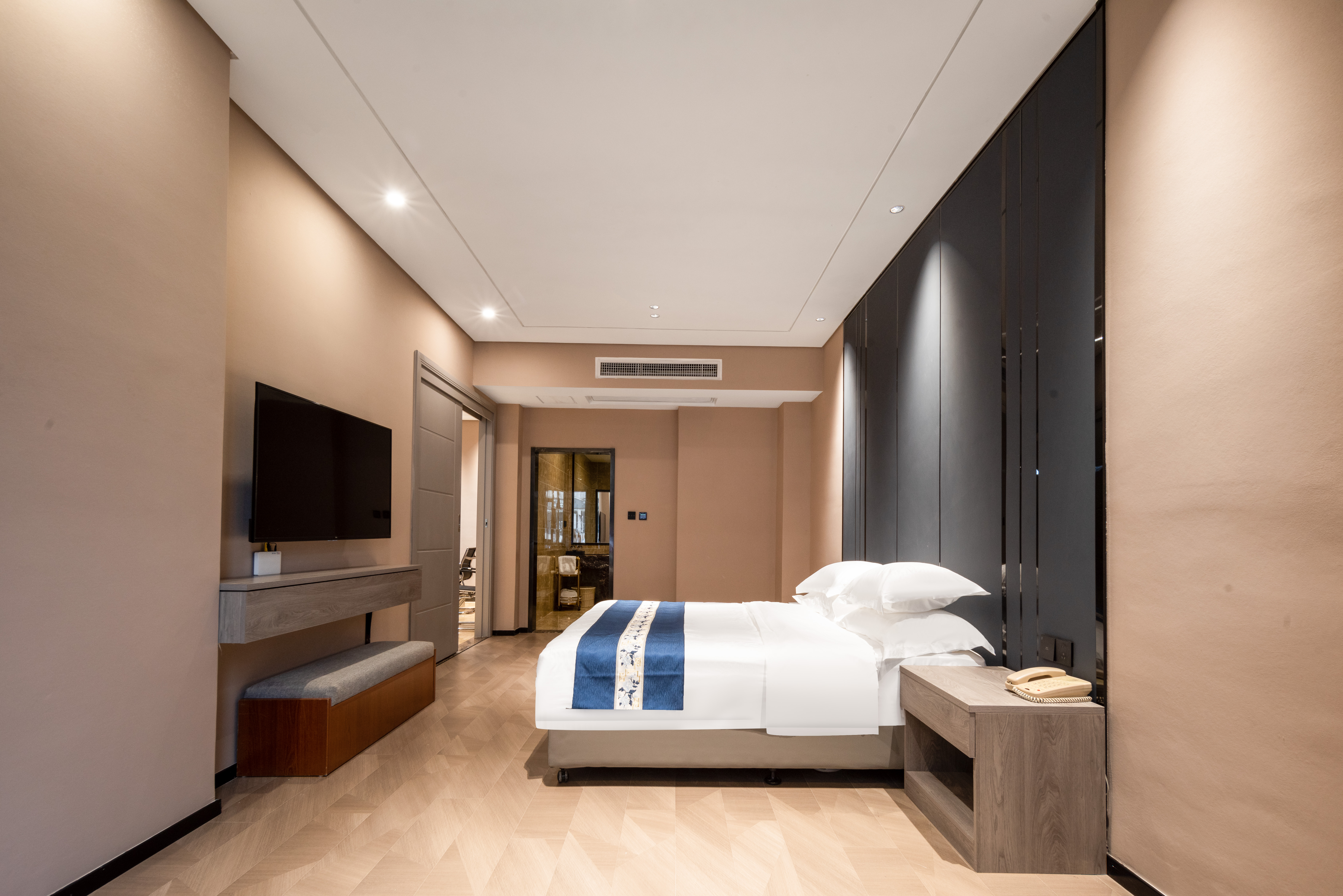 棋牌行政大套房