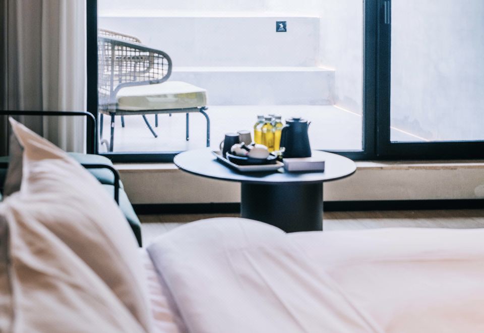 Zhi Resort BeijingBalcony Room With Private Hot Spring