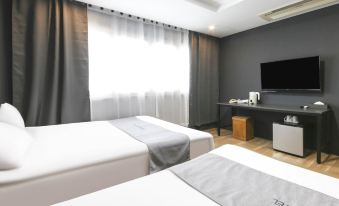 Jeju Parkside Tourist Hotel