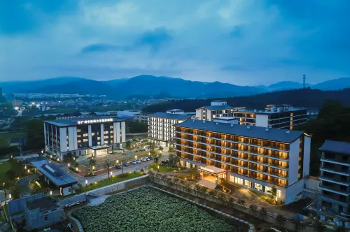 Yaowanggu Kangyang Hotel