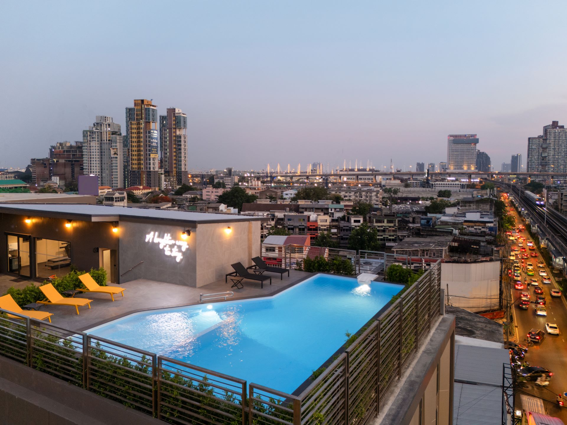 364 รีวิวของลูเมน แบงคอก อุดมสุข สเตชั่นจากผู้เข้าพักจริง | Trip.com