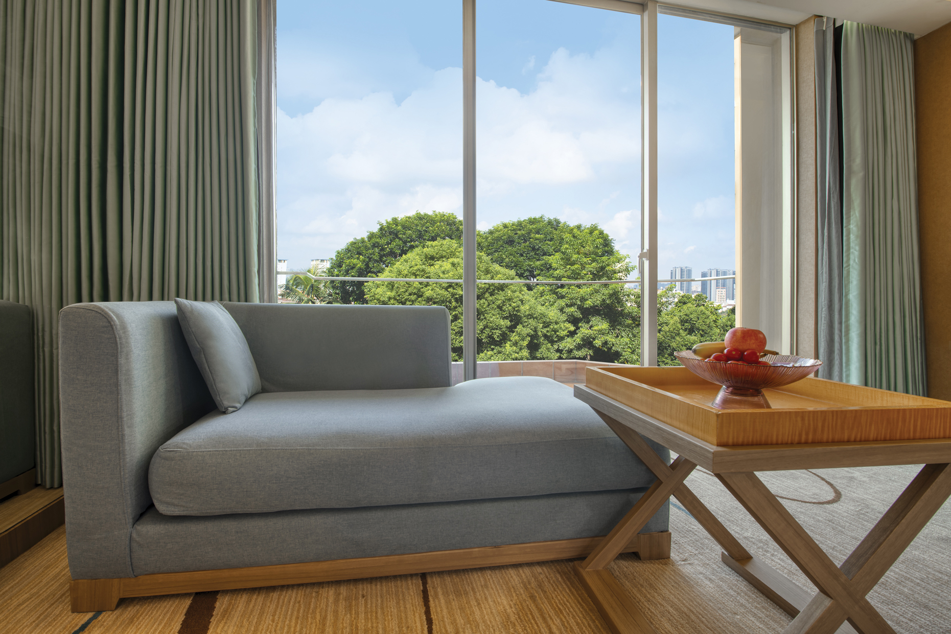 豪华山景阳台双床房