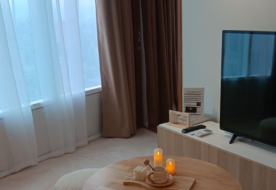 Sky Suites KLCC Homestay by BIRDY STAYHigh-floor 2-bedroom Suite 1 Bathroom With KL Tower View