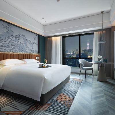 廣州塔景大床房-星空塔景 美豪雅緻飯店（廣州琶洲會展中心店）優惠