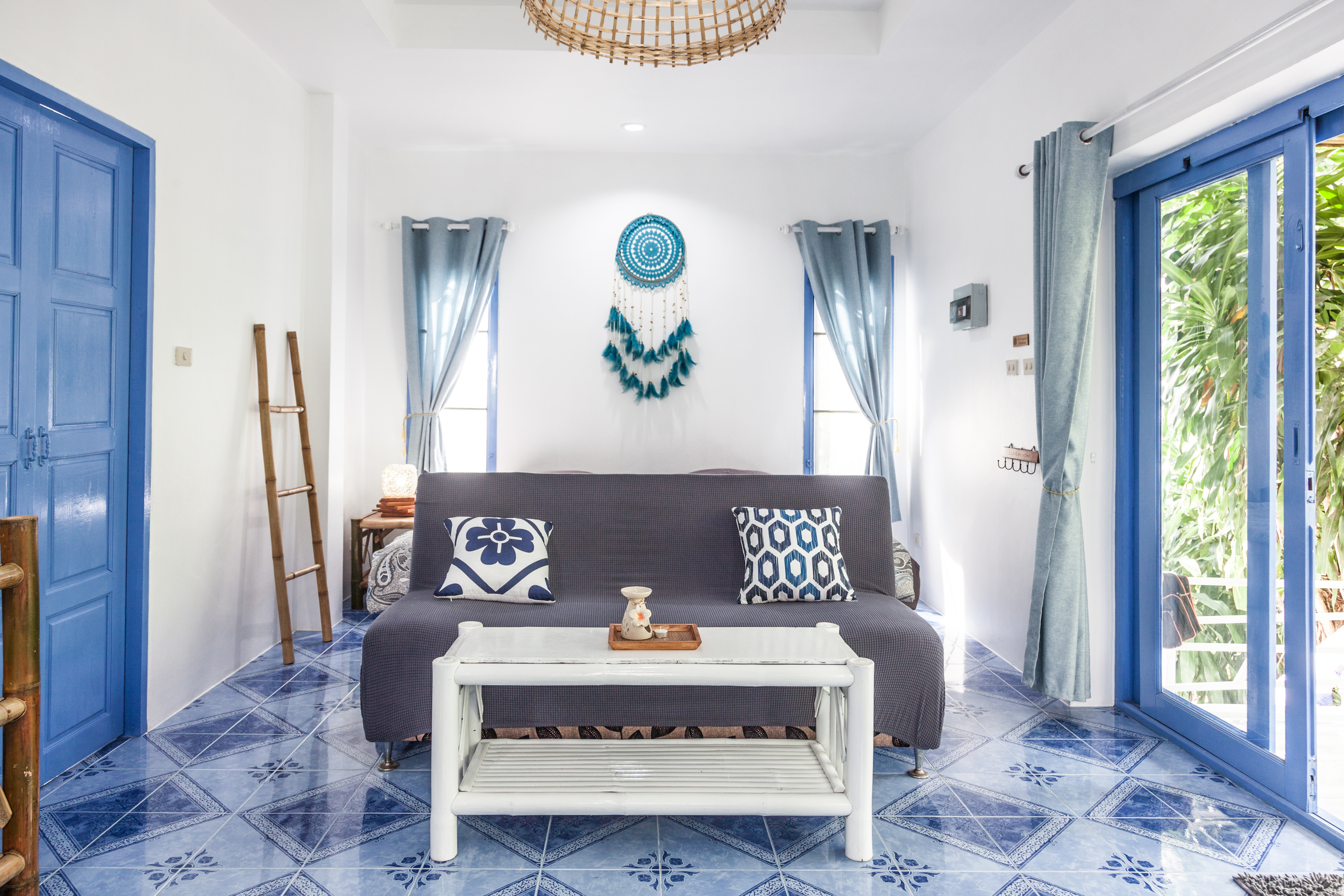 1号小屋白色梦幻