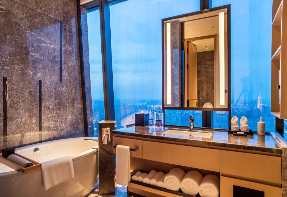 【舒眠泡泡浴大床主题房】270°云端高空落日晚霞