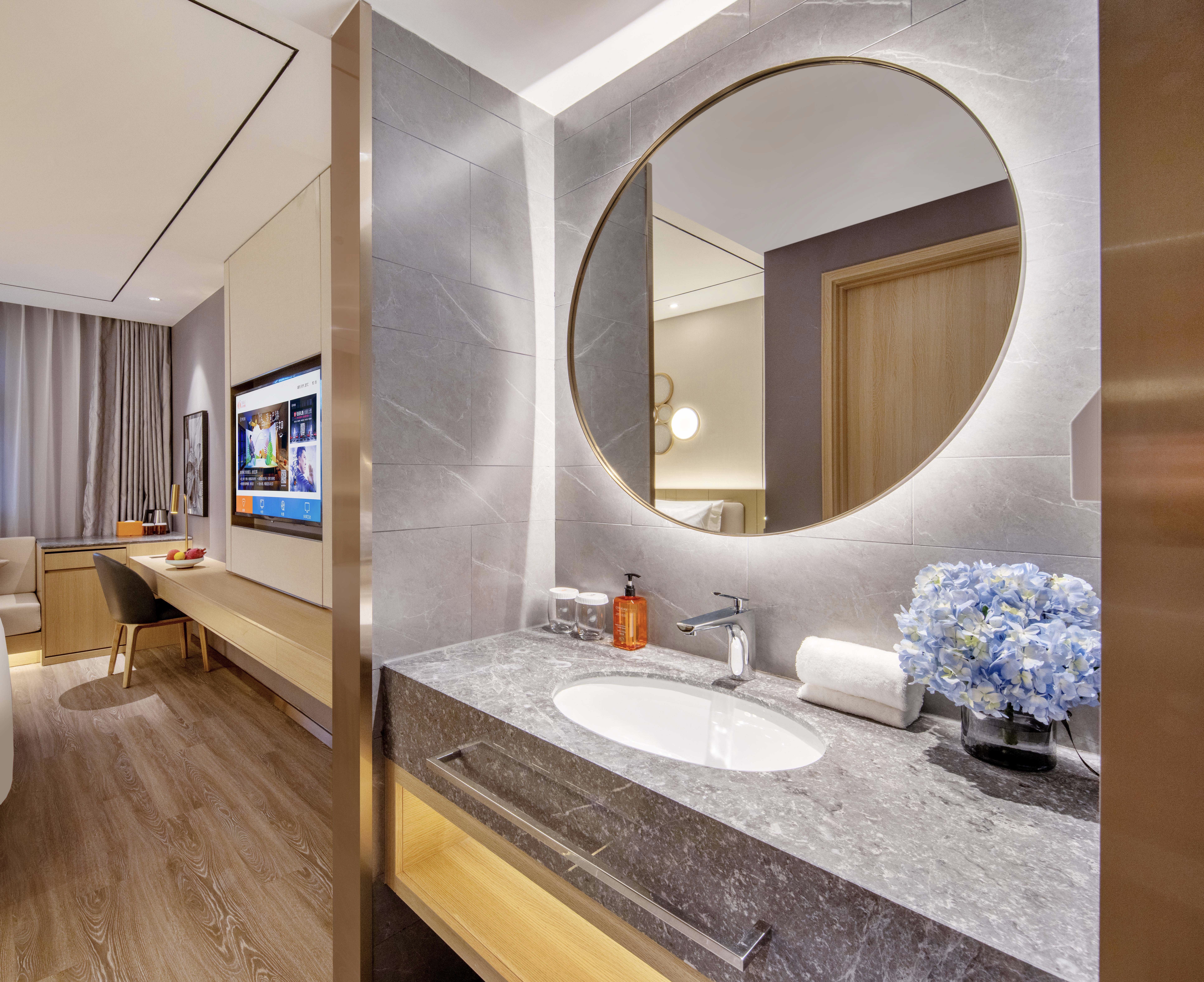 大床房（内窗+电视投屏）