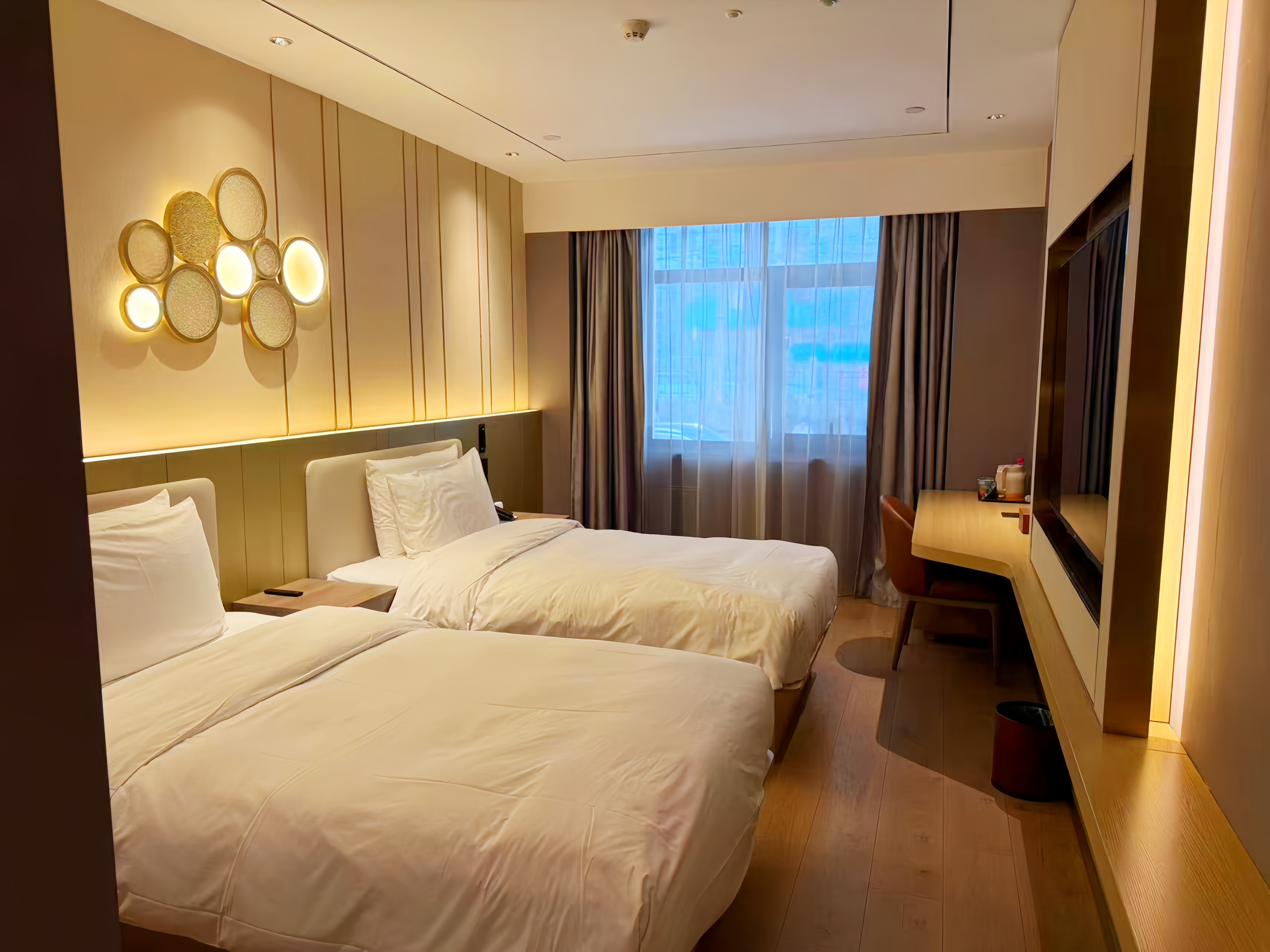 双床间（65寸投屏电视+全屋智能客控）