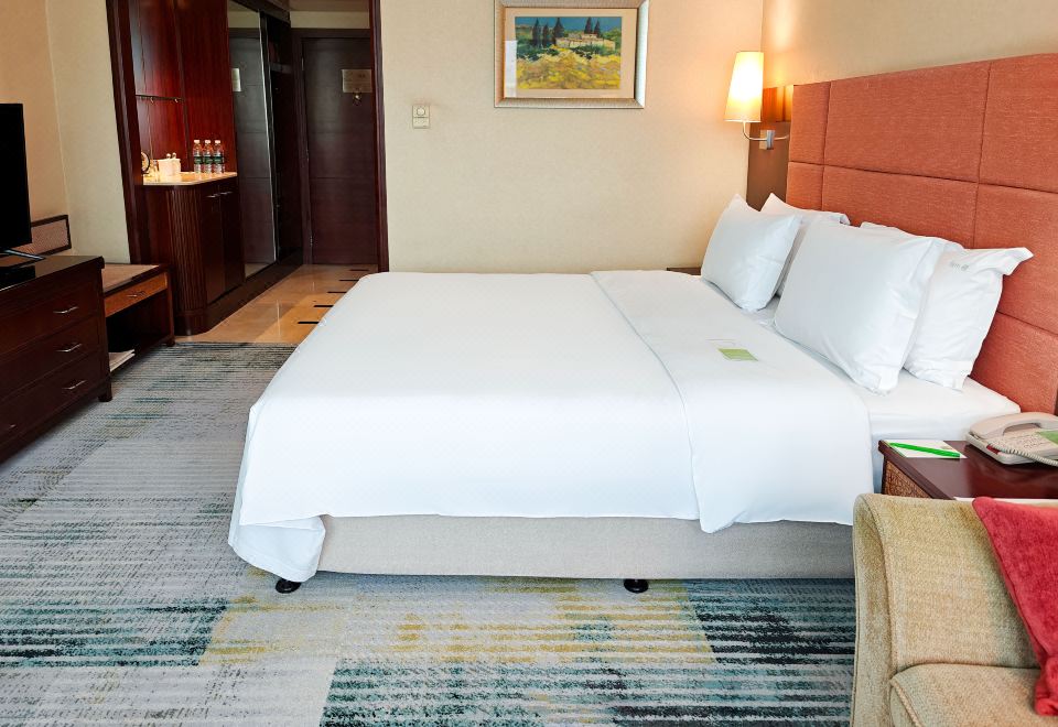 行政豪华大床房