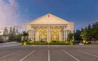 L’Eminence Golf & Resort Lembang - Bandung Hotel di 