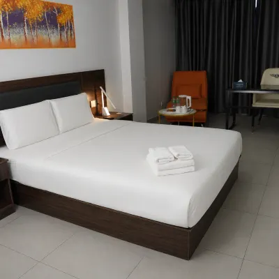 LUNA HOTEL Hotels near Manila Bay