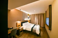 Homeinn Selected Hotel (Longkou Huang County Avenue Zhenhua Commercial Building)