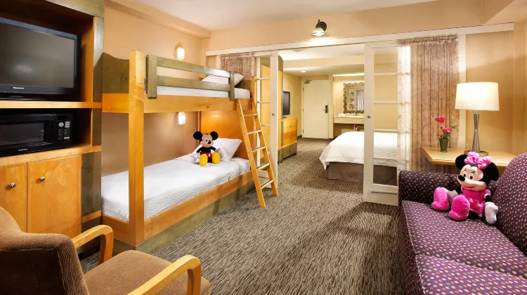 Portofino Inn and Suites Anaheim Hotel Room