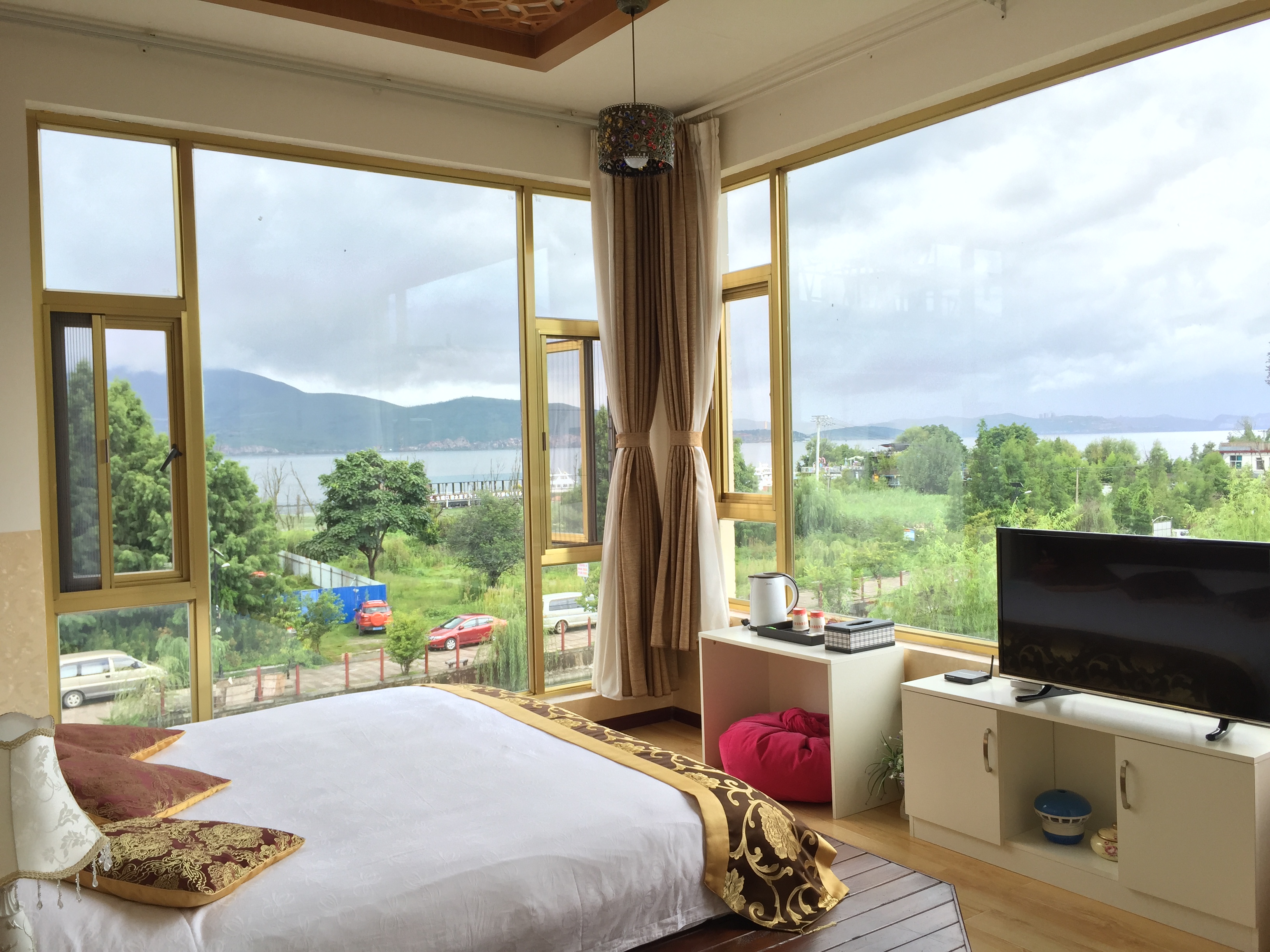 景觀日出豪華大床房（206）