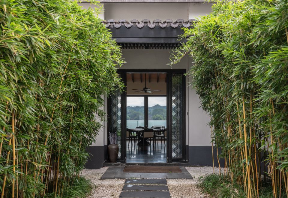 瀛山居湖景四臥泳池院墅