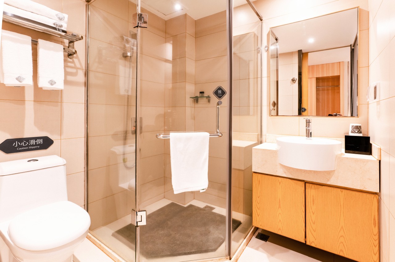 零压舒享大床房（零压枕头床垫+智能烘乾洗衣机+熟睡遮光窗帘）