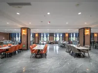 Marriott Holiday Hotel (Kuche Railway Station) Kuçar İlçesi otelleri