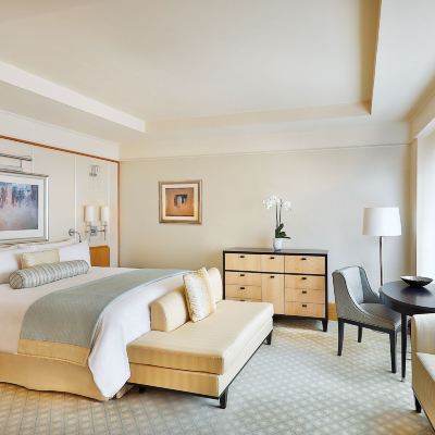 Deluxe Room The Ritz-Carlton, Dubai International Financial Centre Promo Code