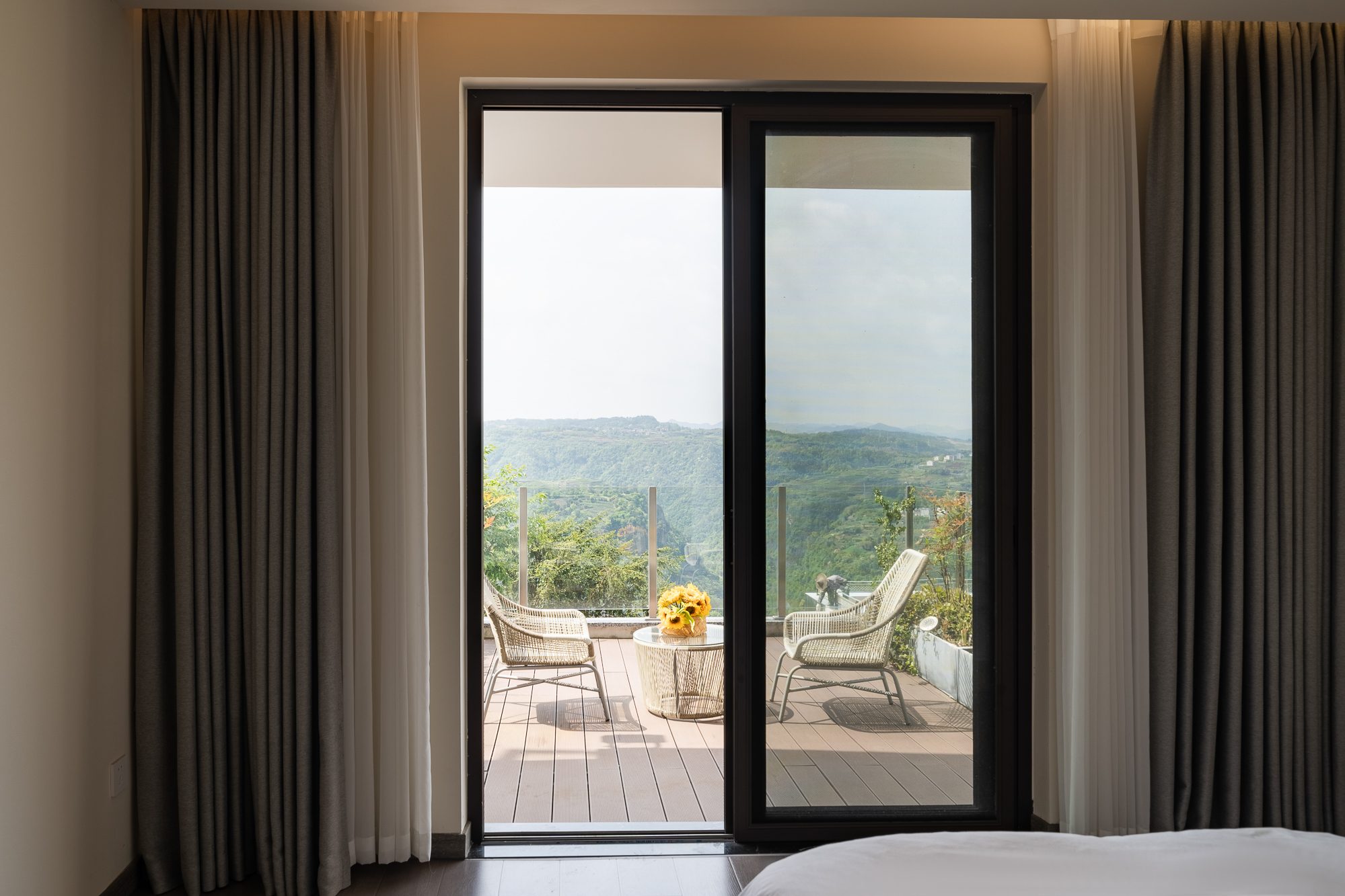 柒栖·十九山露台大床房