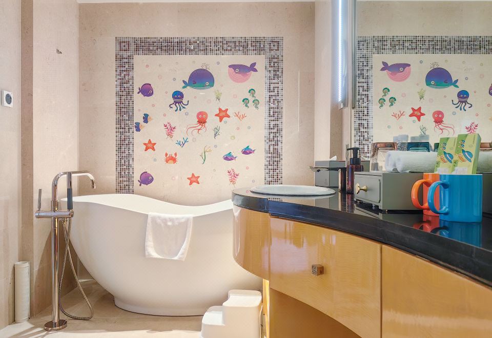 Octonauts Theme Family Suite