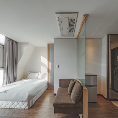 標準城景房 Brown Suites Hotel sinchon central優惠