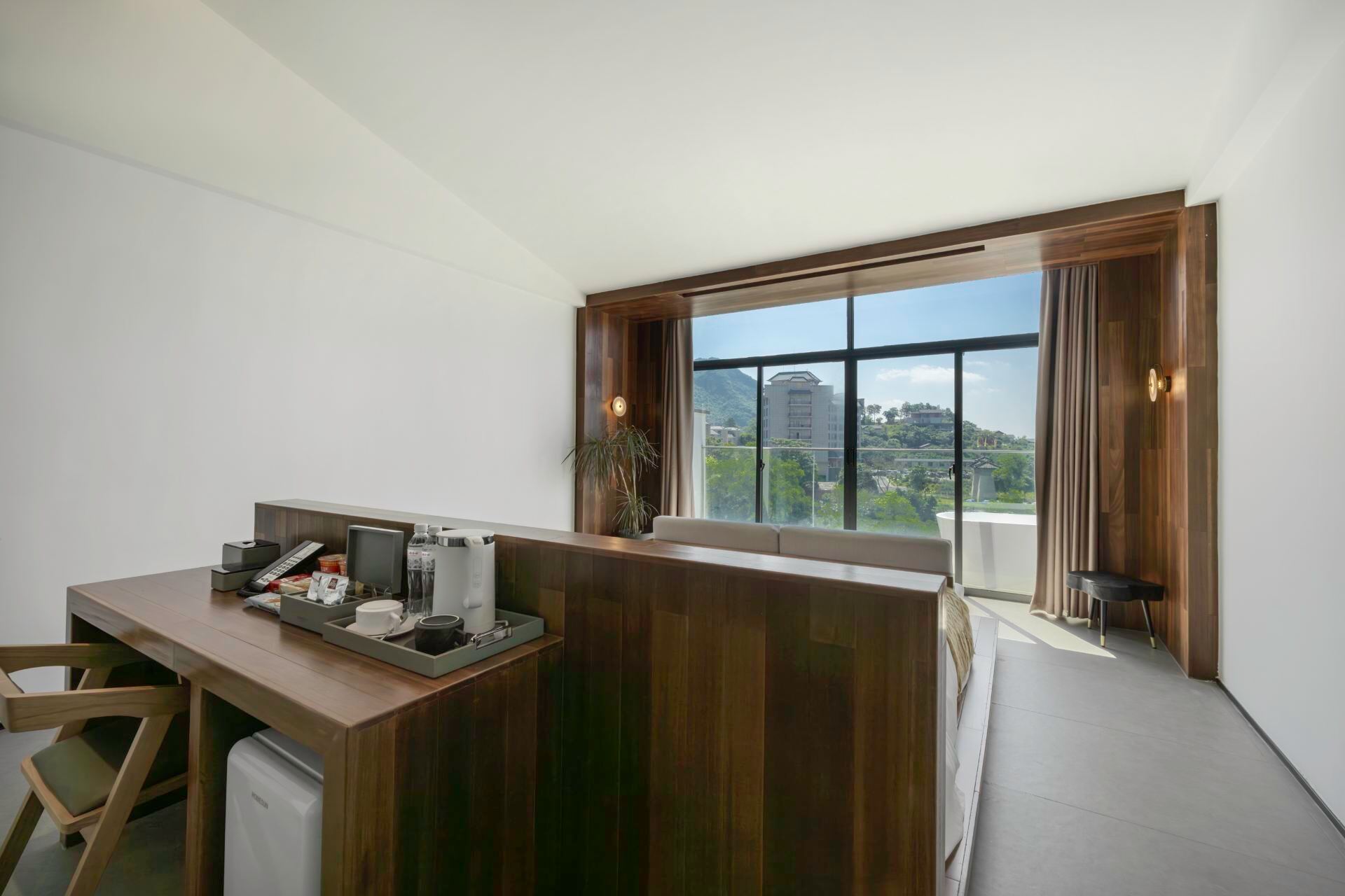 Guestroom - Mountain-View