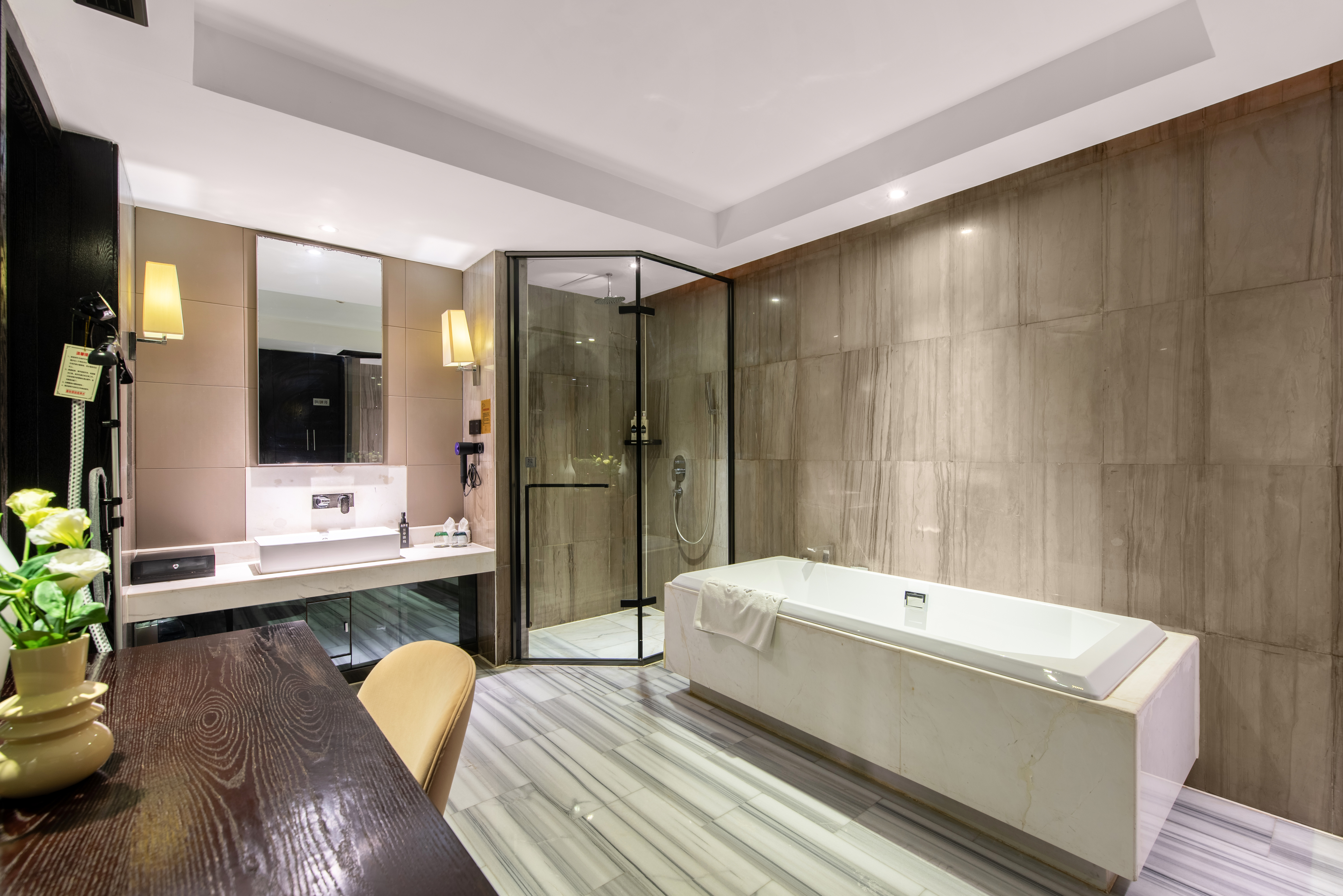 B型大床房【小度全智能客控+轻奢沙发+Minibar】