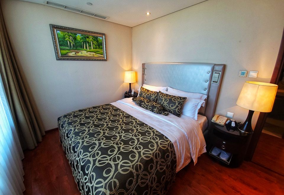 Hua Bin International HotelSuite With View