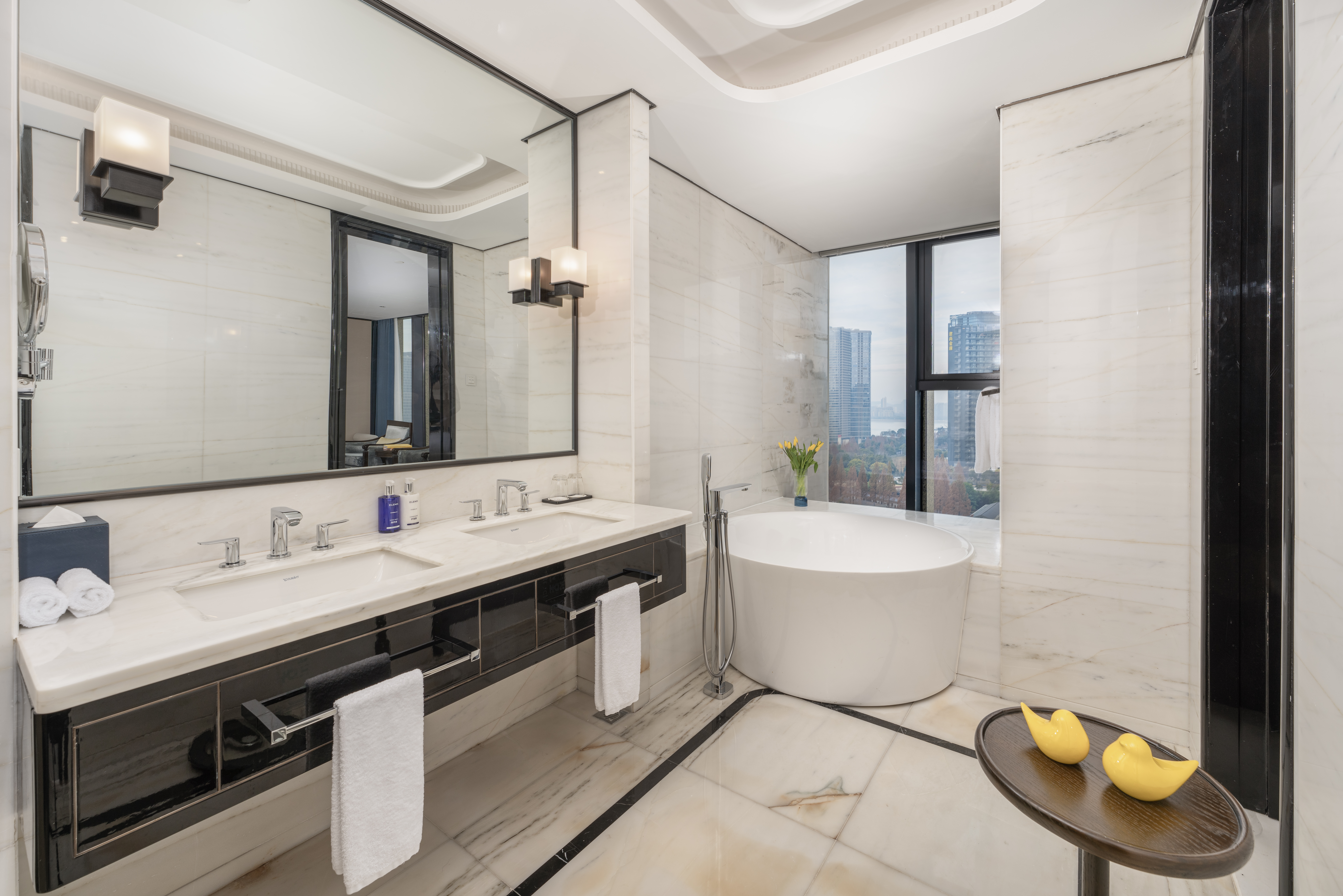 尊享经典大床房