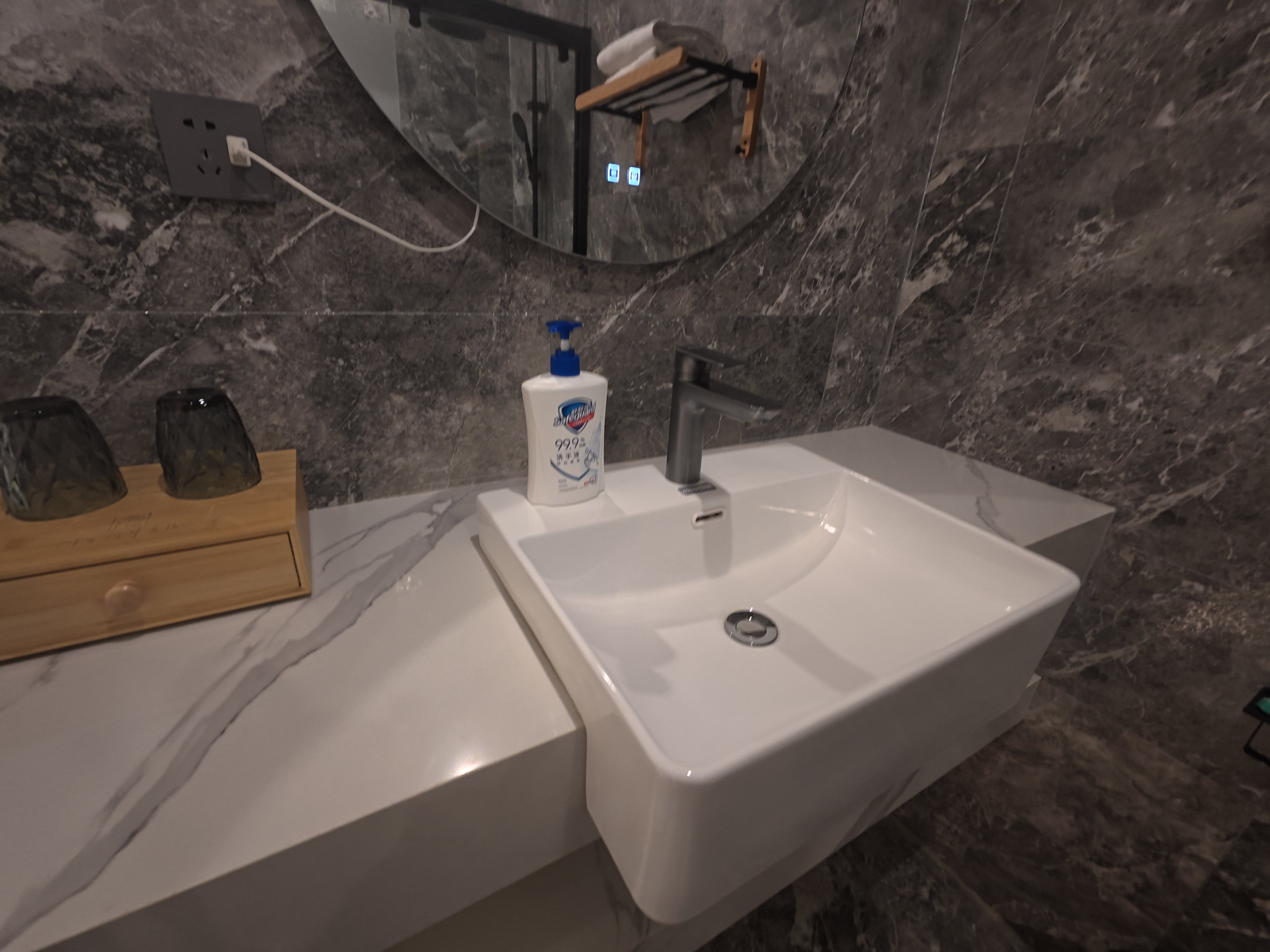 月白沉香·榻榻米房【舒睡好眠+雅致静逸】