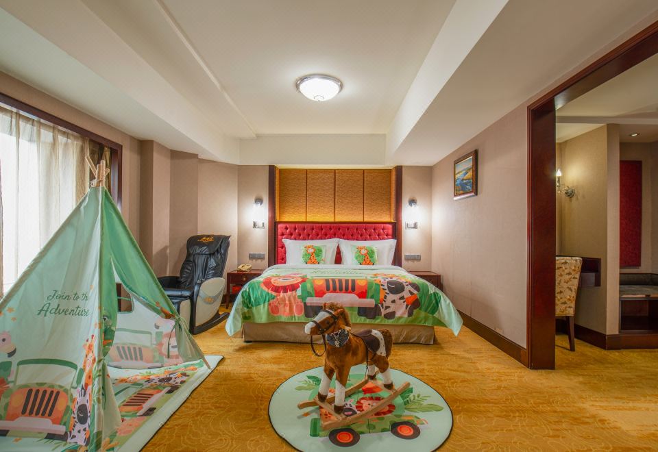 Changsha Muyi H HotelFamily Suite With Large Screen