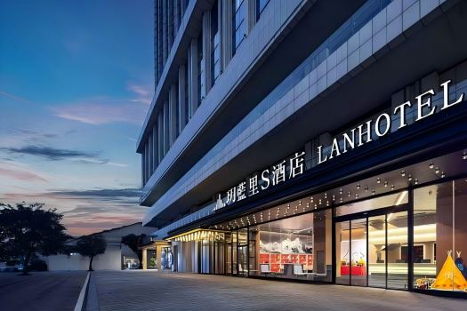 โรงแรมเยว่ หลานลี่ เอส สาขา ตูเจียงเยี่ยน ต้าหรงเฉิง