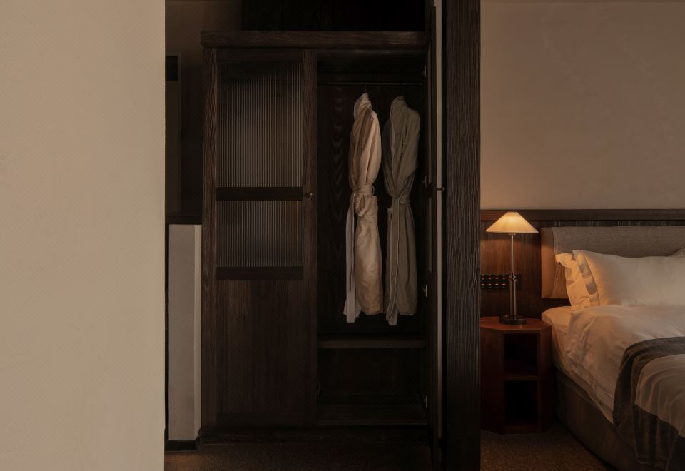 Yagong Snow Mountain View Double Bed Room