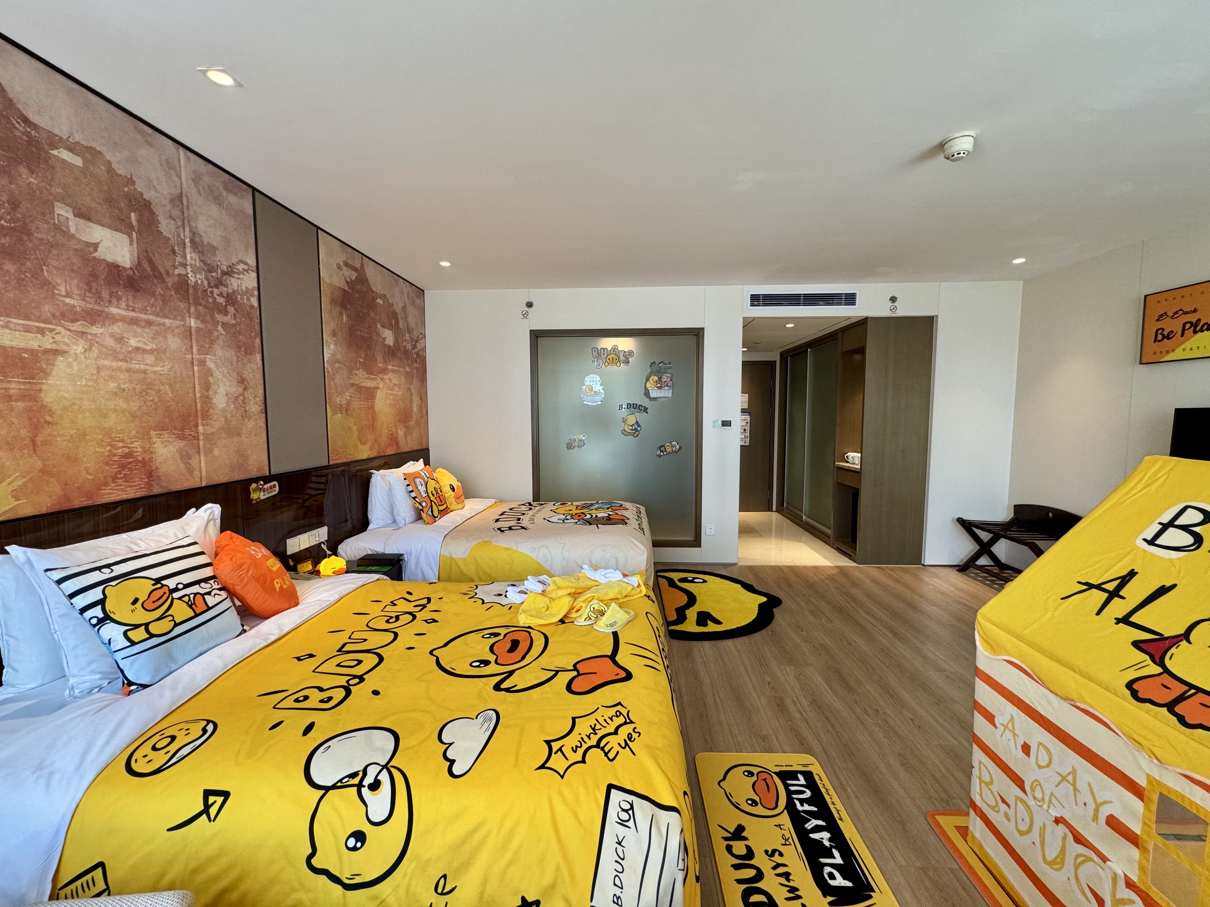 B.Duck小黄鸭亲子主题双床房
